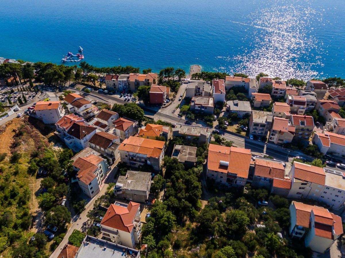 Gujinovic Lägenhet Tučepi Exteriör bild