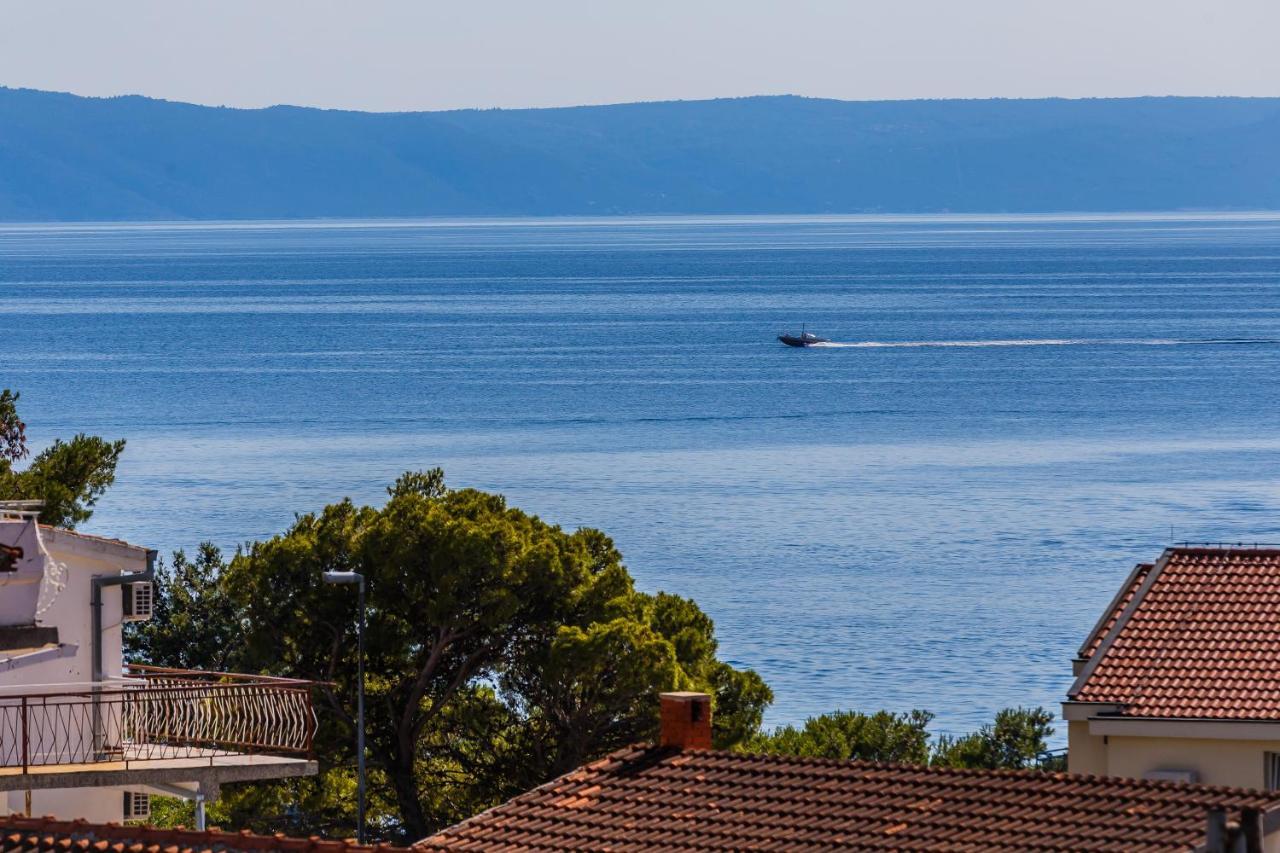 Gujinovic Lägenhet Tučepi Exteriör bild